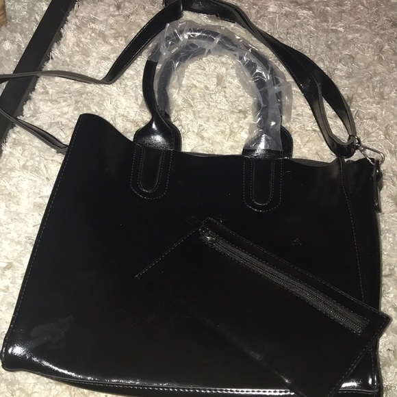 Black Purse - Picture 1 of 2